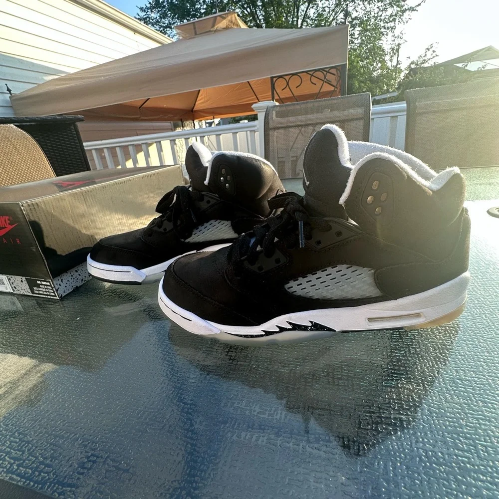 Jordan 5 Oreo size 5.5 GS - Picture 8 of 9